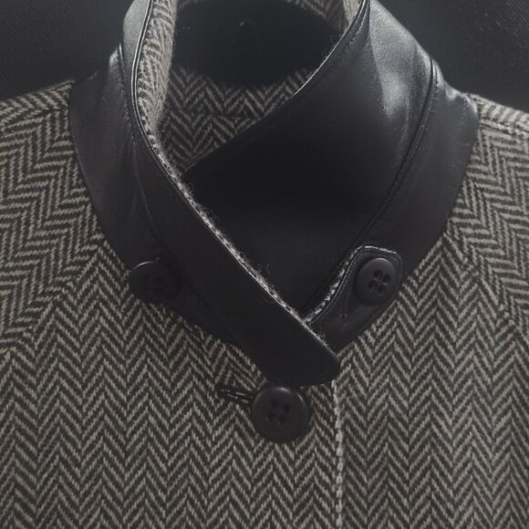 Saks Fifth Avenue Fleurette 100% Cashmere Herringbone Gray Coat with Leather - Picture 14 of 16